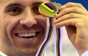 FRANCOIS PERVIS CHAMPION DU MONDE DU KM