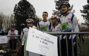 LE COLLEGE EMMANUEL DE MARTONNE 5EME DU CHPT DE FRANCE DE RUN AND BIKE