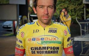 Erwann BRENTERCH A LAVAL CYCLISME 53