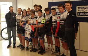 Clément DAVY NOUVEAU PARRAIN DE LA SSS CYCLISME DU COLLEGE EMMANUEL DE MARTONNE A LAVAL