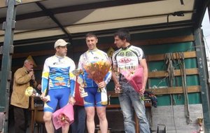 PODIUM D2.JPG