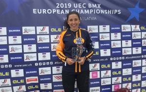 Chloé BREHIN AU CHPT D'EUROPE BMX