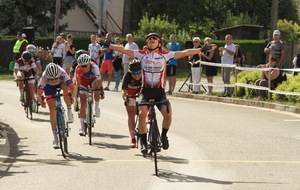 Justine GEGU 1ERE SUR LA ROUTE DE L'OUEST DAMES A FRETIGNY