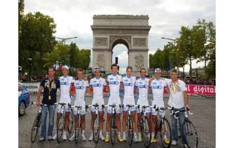 NOEL AVANT L'HEURE POUR LES BOUCLES DE LA MAYENNE