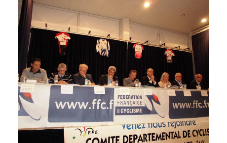 RAPPORT DU PRESIDENT DU COMITE CYCLISME 53 ALAIN LECRECQ +PHOTOS