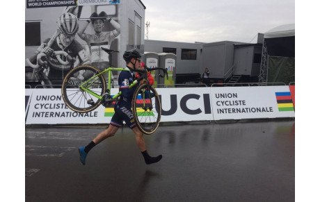 MAXIME BONSERGENT 20 EME DU CHPT DU MONDE DE CYCLO-CROSS