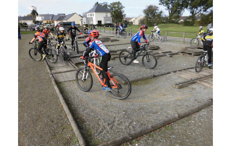 19 TRIALISTES AU STAGE 53 A EVRON